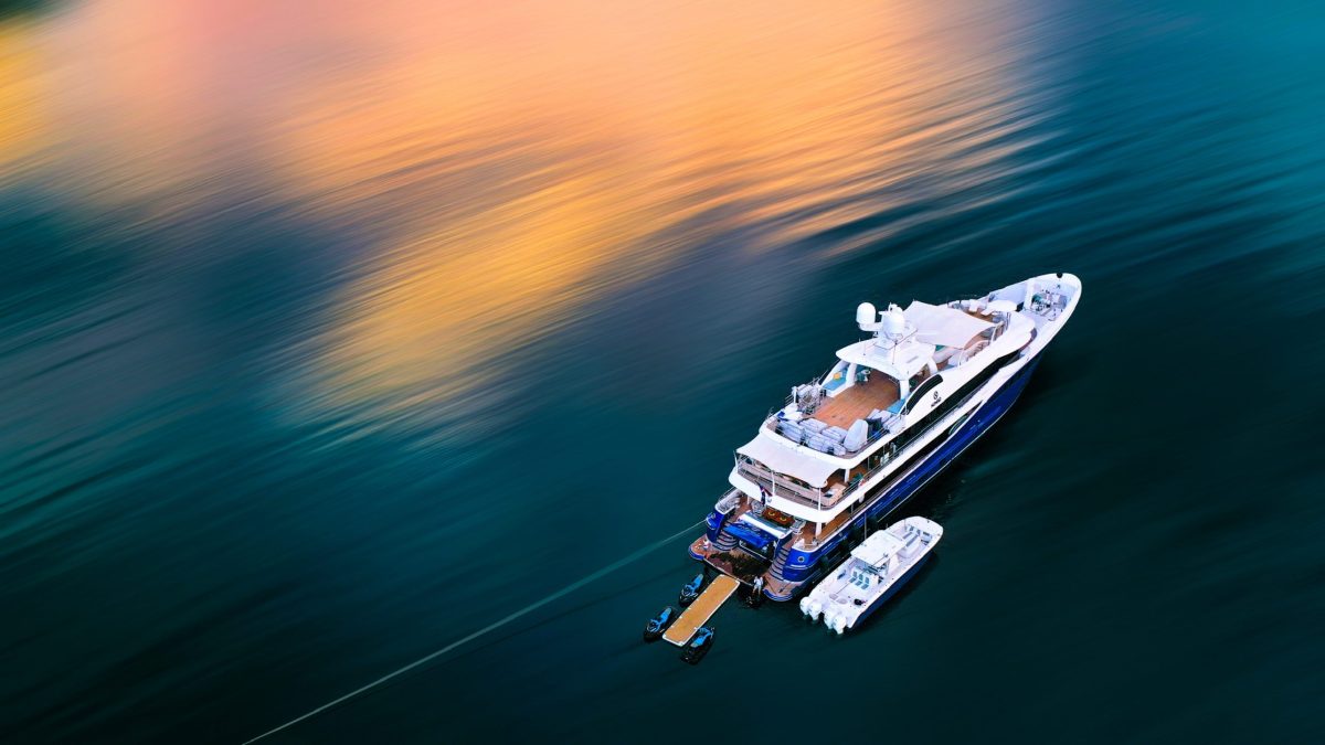Luxury Power Catamaran Dealer