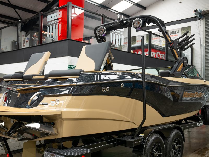2022 MasterCraft XT25 – Saltwater Series