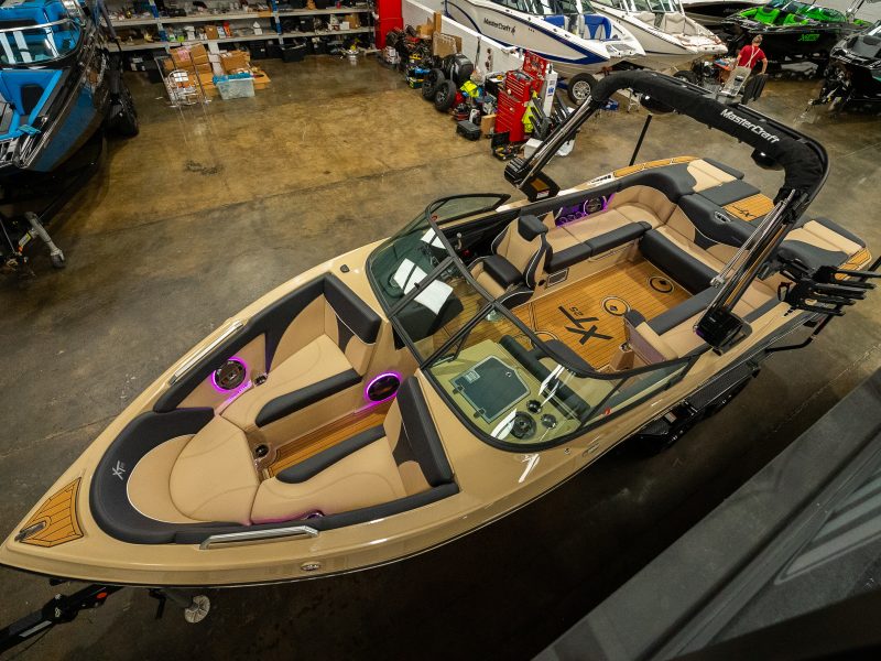2022 MasterCraft XT25 – Saltwater Series
