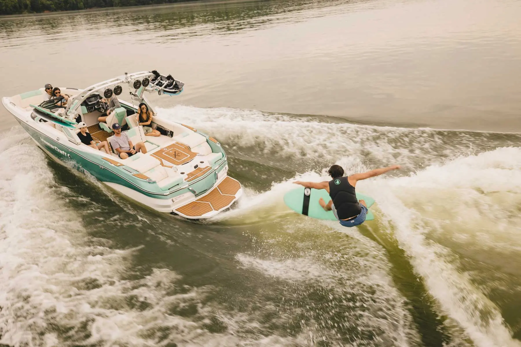 Luxury Boat Suppliers Europe