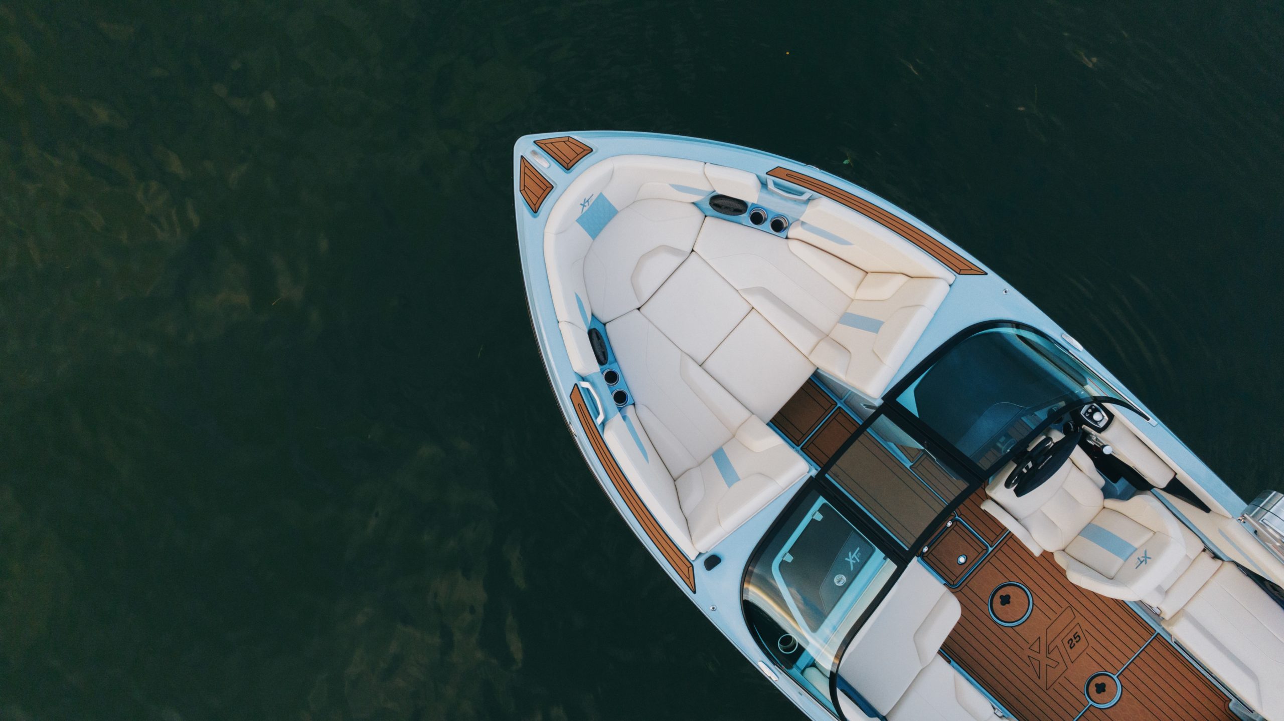 New vs. Used Boats: Which One is Right for You?