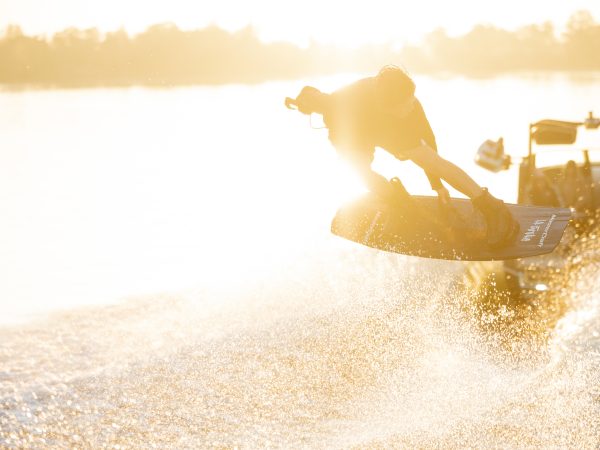 xtsar boats surfing